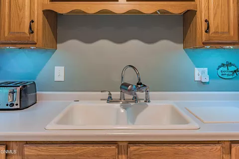 2145 Coulee Dr N, Mandan, ND 58554 photo 9