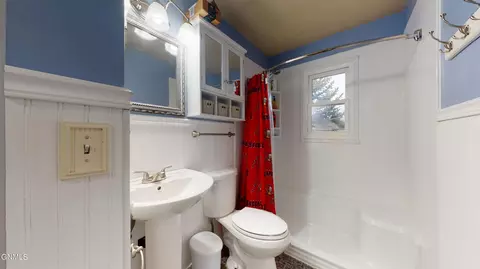 2145 Coulee Dr N, Mandan, ND 58554 photo 11