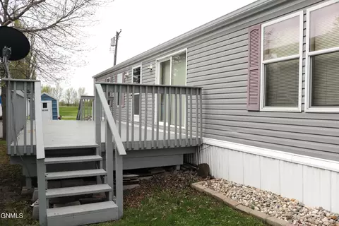 417 2nd St, Fingal, ND 58031 photo 3