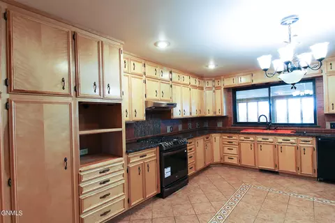 5229 134th Ave NW, Williston, ND 58801 photo 17