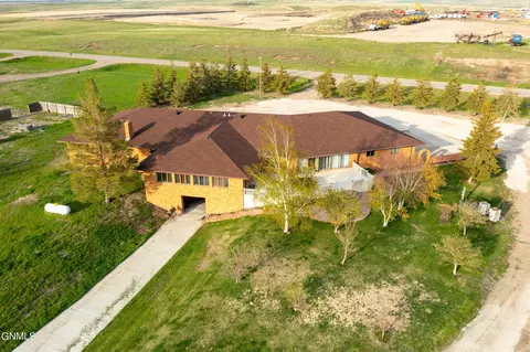 5229 134th Ave NW, Williston, ND 58801 photo 8