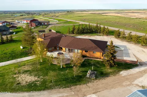 5229 134th Ave NW, Williston, ND 58801 photo 5