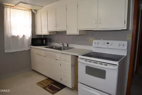 307 3rd Ave NE, Mandan, ND 58554 photo 19