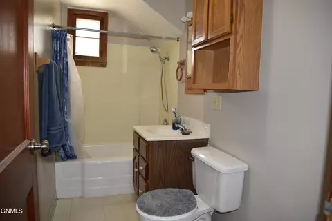 307 3rd Ave NE, Mandan, ND 58554 photo 18