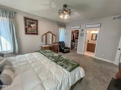 3317 Rocky Wagon St, Williston, ND 58801 photo 9