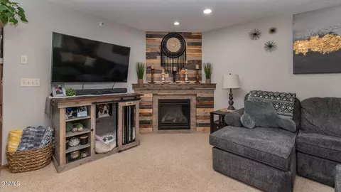 1909 Calgary Ave, Bismarck, ND 58503 photo 6