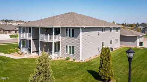 1909 Calgary Ave, Bismarck, ND 58503 photo 1