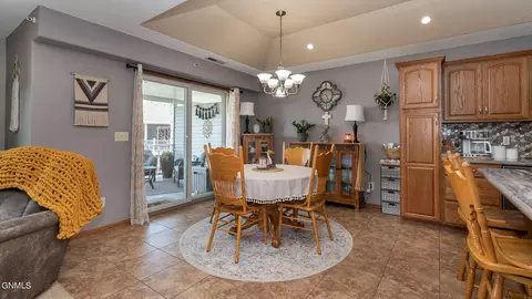 1909 Calgary Ave, Bismarck, ND 58503 photo 3
