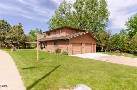 3101 Hackberry St, Bismarck, ND 58503 photo 3