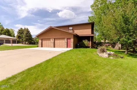 3101 Hackberry St, Bismarck, ND 58503 photo 41