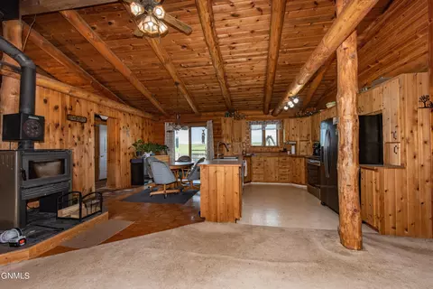 10880 Spring Creek Rd, Killdeer, ND 58640 photo 19