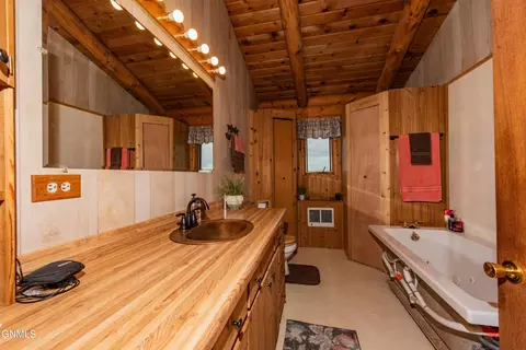 10880 Spring Creek Rd, Killdeer, ND 58640 photo 30