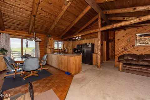 10880 Spring Creek Rd, Killdeer, ND 58640 photo 22