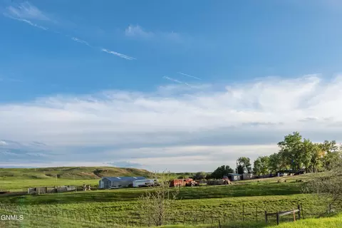 10880 Spring Creek Rd, Killdeer, ND 58640 photo 58