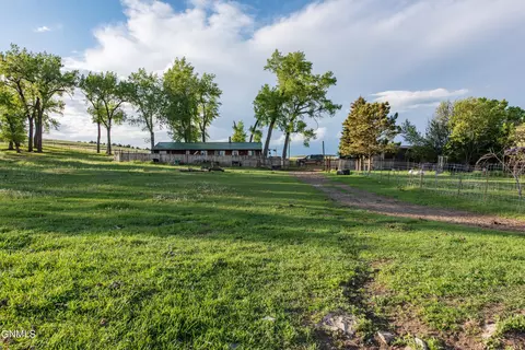 10880 Spring Creek Rd, Killdeer, ND 58640 photo 50