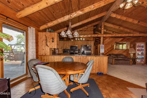 10880 Spring Creek Rd, Killdeer, ND 58640 photo 12