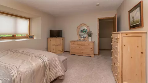 809 Juniper Pl, Bismarck, ND 58503 photo 26