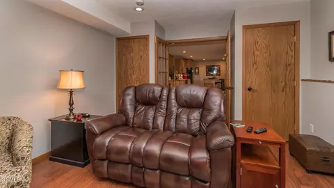 809 Juniper Pl, Bismarck, ND 58503 photo 3