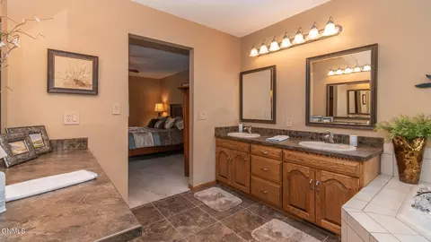 809 Juniper Pl, Bismarck, ND 58503 photo 19