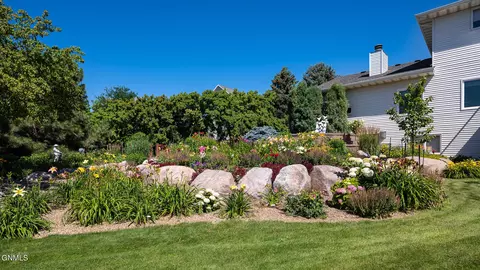 809 Juniper Pl, Bismarck, ND 58503 photo 50