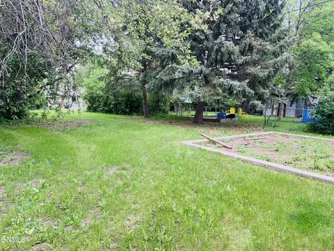 1410 3rd St NW, Mandan, ND 58554 photo 31