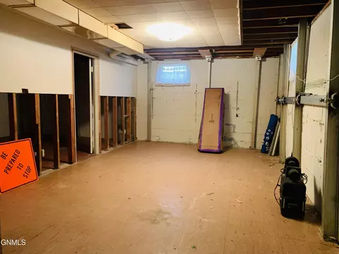 1410 3rd St NW, Mandan, ND 58554 photo 25