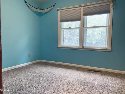 1410 3rd St NW, Mandan, ND 58554 photo 17