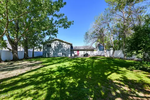 2210 15th Ave W, Williston, ND 58801 photo 80