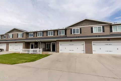 4353 Cumberland Loop, Bismarck, ND 58503 photo 20