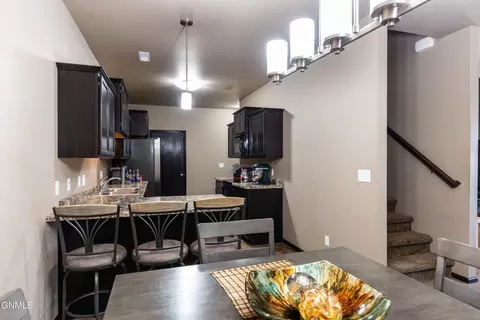 4353 Cumberland Loop, Bismarck, ND 58503 photo 5