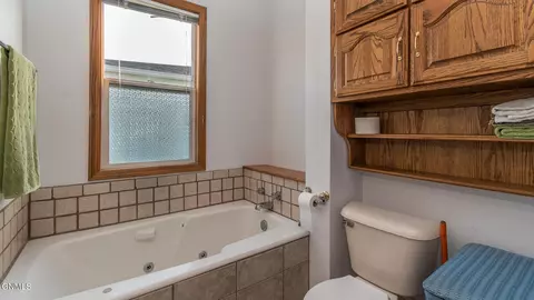 421 14th St, Bismarck, ND 58504 photo 13