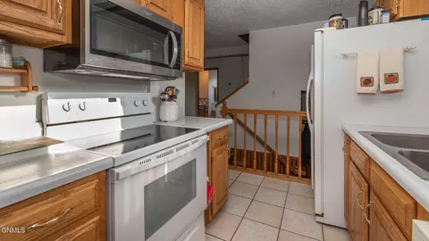 421 14th St, Bismarck, ND 58504 photo 5