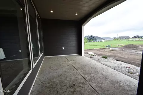 1508 Community Lp, Bismarck, ND 58503 photo 14