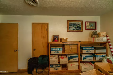 1302 Apache St, Bismarck, ND 58501 photo 14