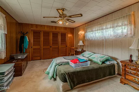 1302 Apache St, Bismarck, ND 58501 photo 5