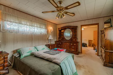 1302 Apache St, Bismarck, ND 58501 photo 8