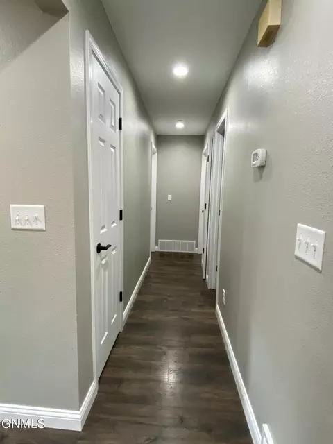 1708 E Divide Ave, Bismarck, ND 58501 photo 8