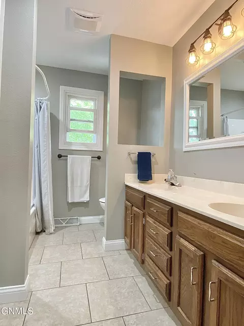1708 E Divide Ave, Bismarck, ND 58501 photo 9
