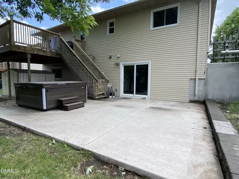 1708 E Divide Ave, Bismarck, ND 58501 photo 28