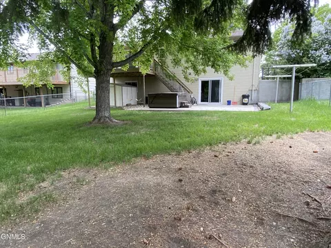 1708 E Divide Ave, Bismarck, ND 58501 photo 27