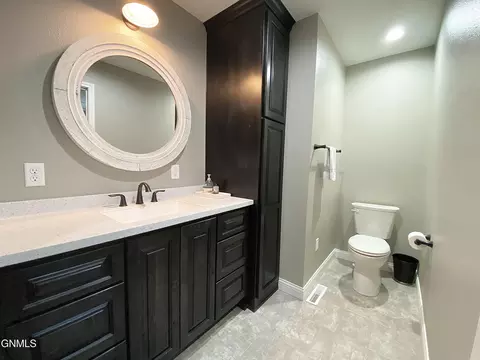 1708 E Divide Ave, Bismarck, ND 58501 photo 13
