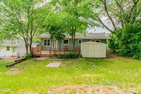 809 27th St, Bismarck, ND 58501 photo 19