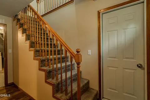809 27th St, Bismarck, ND 58501 photo 24