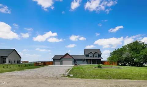 5489 Sweet Clover Ln, Williston, ND 58801 photo 24