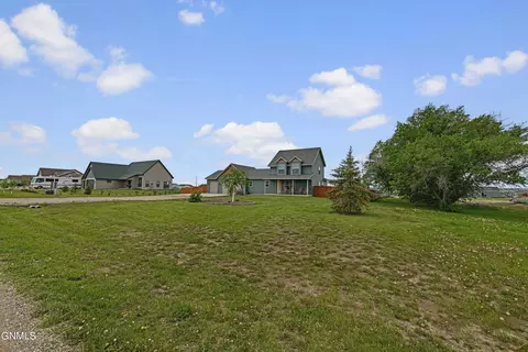 5489 Sweet Clover Ln, Williston, ND 58801 photo 68