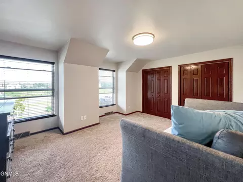 5489 Sweet Clover Ln, Williston, ND 58801 photo 58