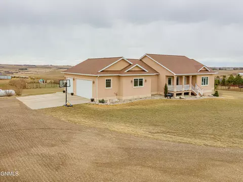 4949 162nd Ave NE, Baldwin, ND 58521 photo 1