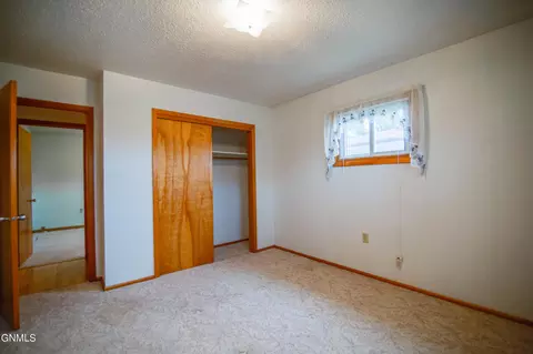 605 3rd Ave NW, Beulah, ND 58523 photo 16