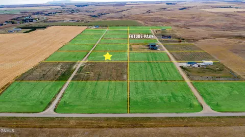 692 Harmony Lp, Hazen, ND 58545 photo 1