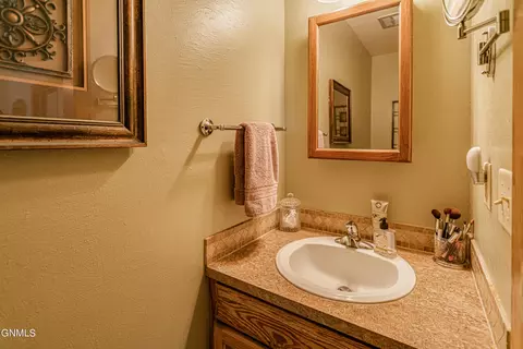 314 Saturn Dr, Bismarck, ND 58503 photo 28